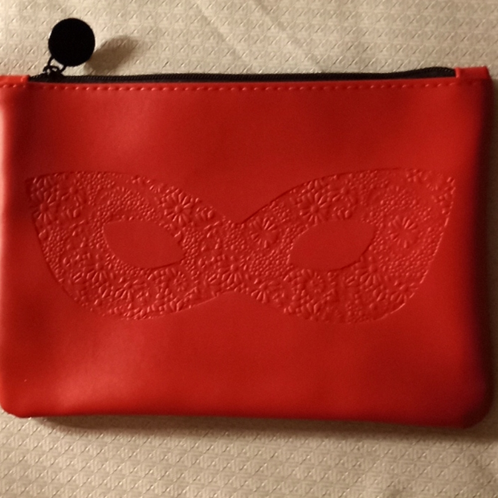 Black and Red IPSY Glamour bag